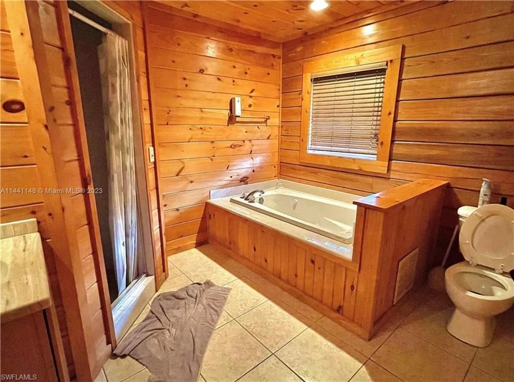 Bathroom, Interior, Recessed Lighting, Wooden Walls