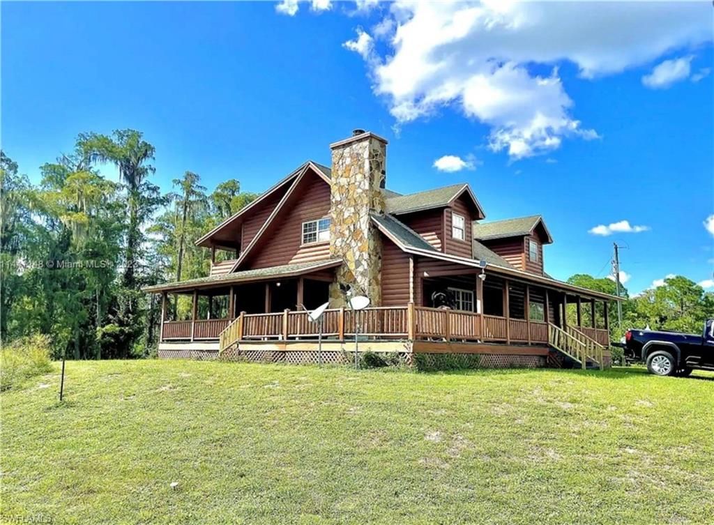 Backyard, Exterior, Facade, Log Home
