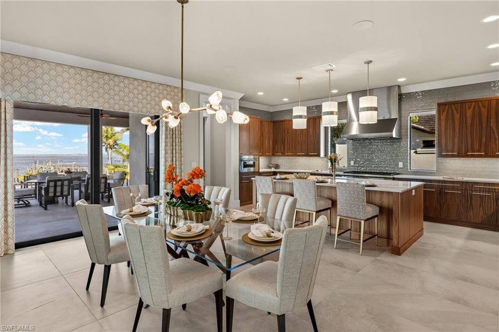 Dining room, Interior, Kitchen, Pendant Lights, Recessed Lighting, Stainless Steel Appliances, Water