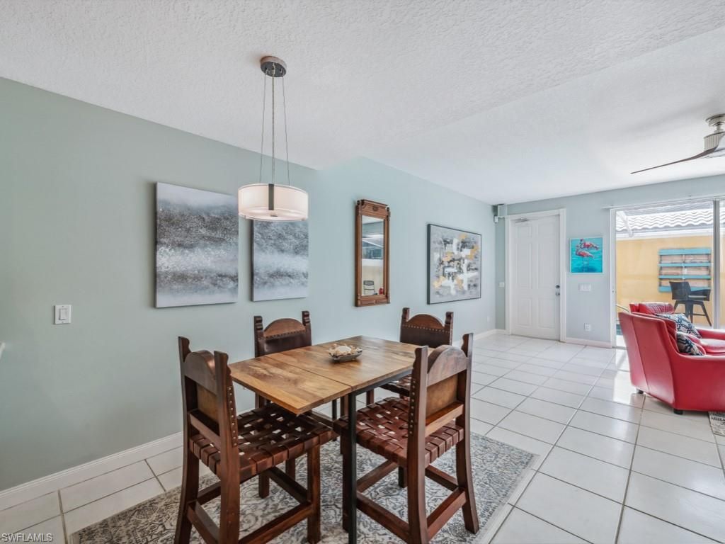 Dining room, Interior, Pendant Lights
