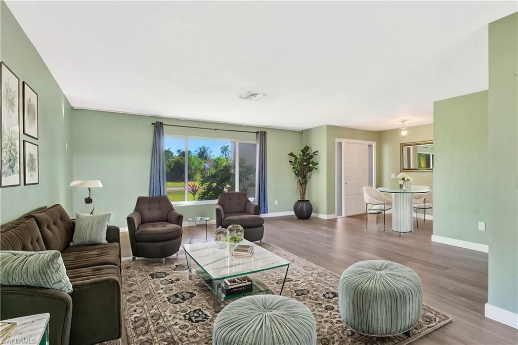 Dining room, Interior, Living room, Wood Texture Flooring