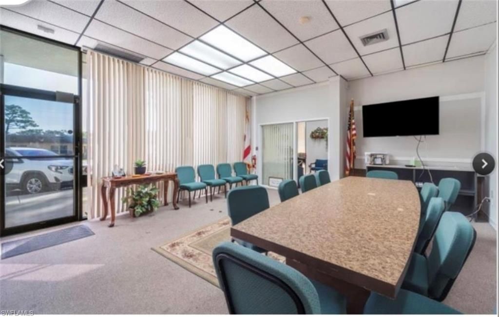 Dining room, Interior