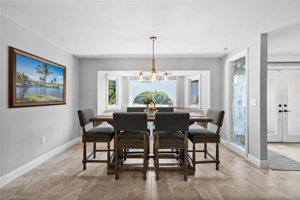 Dining room, Interior, Pendant Lights