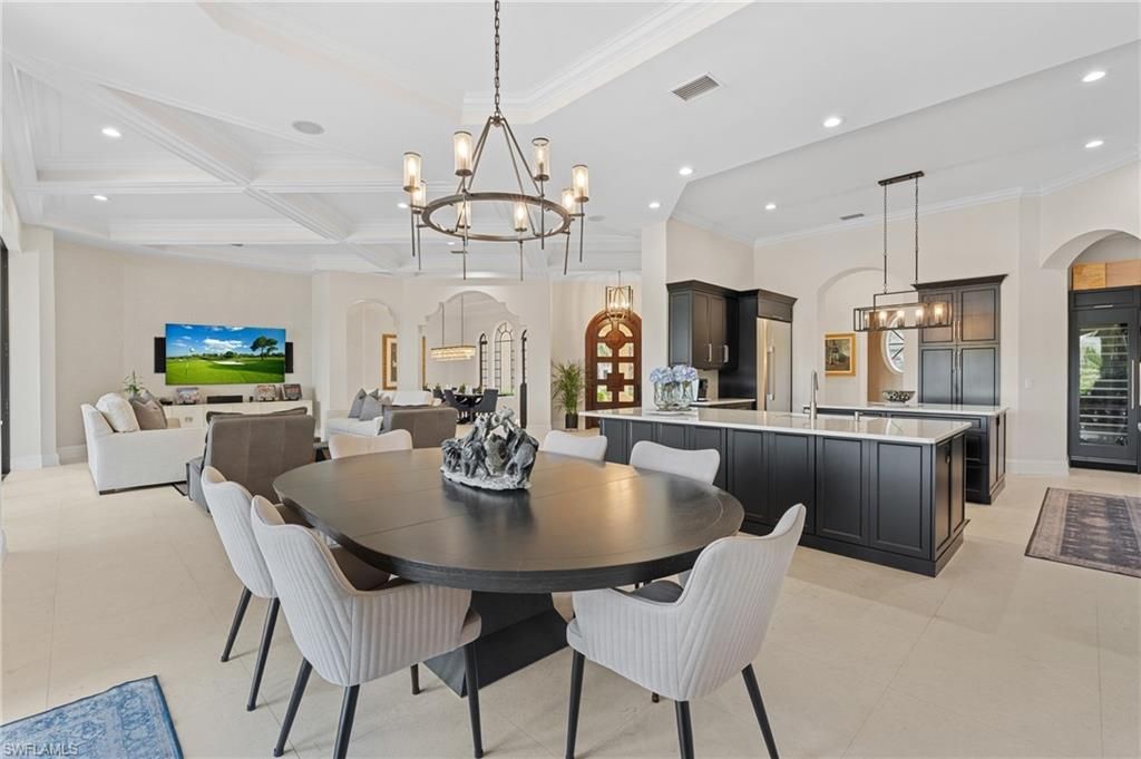 Chandelier, Dining room, Interior, Kitchen, Living room, Pendant Lights, Recessed Lighting, Stainless Steel Appliances