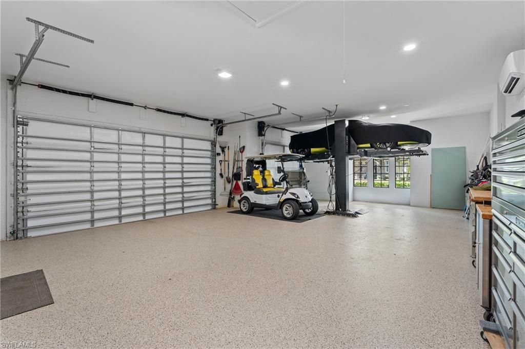 Fitness Equipment, Garage, Interior, Recessed Lighting