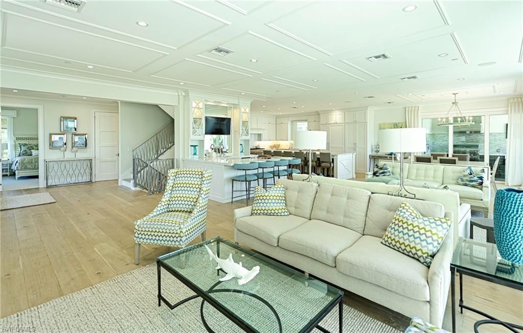 Interior, Kitchen, Living room, Pendant Lights, Recessed Lighting, Wood Texture Flooring