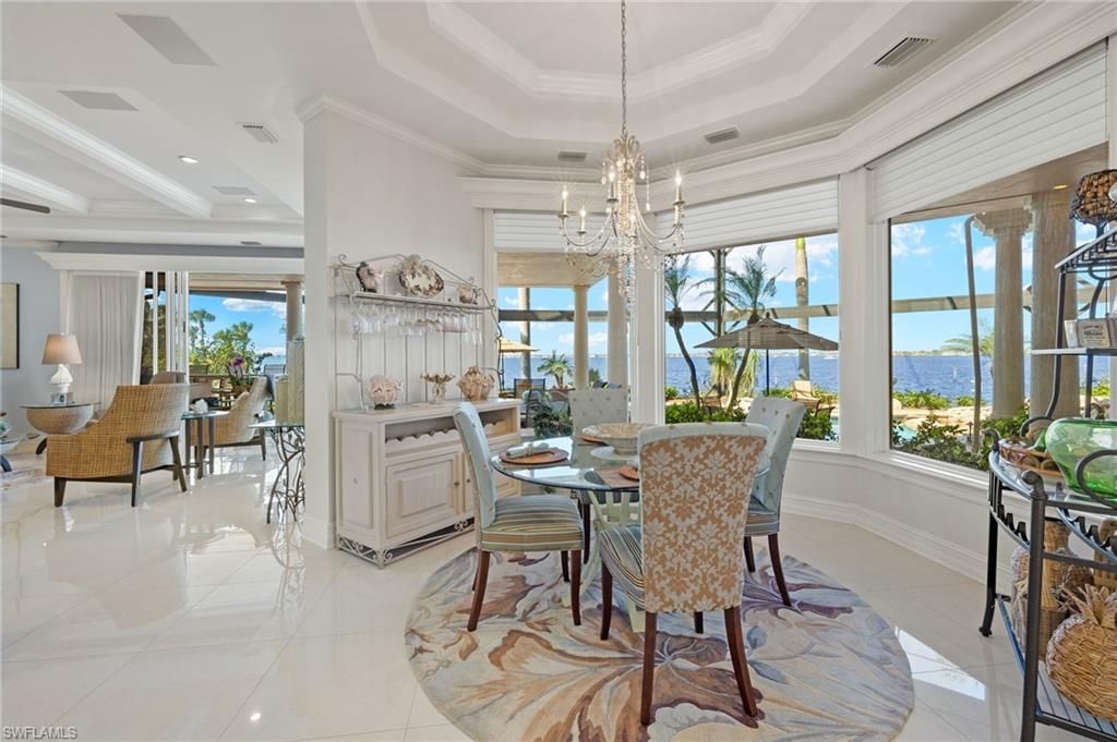 Chandelier, Dining room, Interior, Recessed Lighting, Water