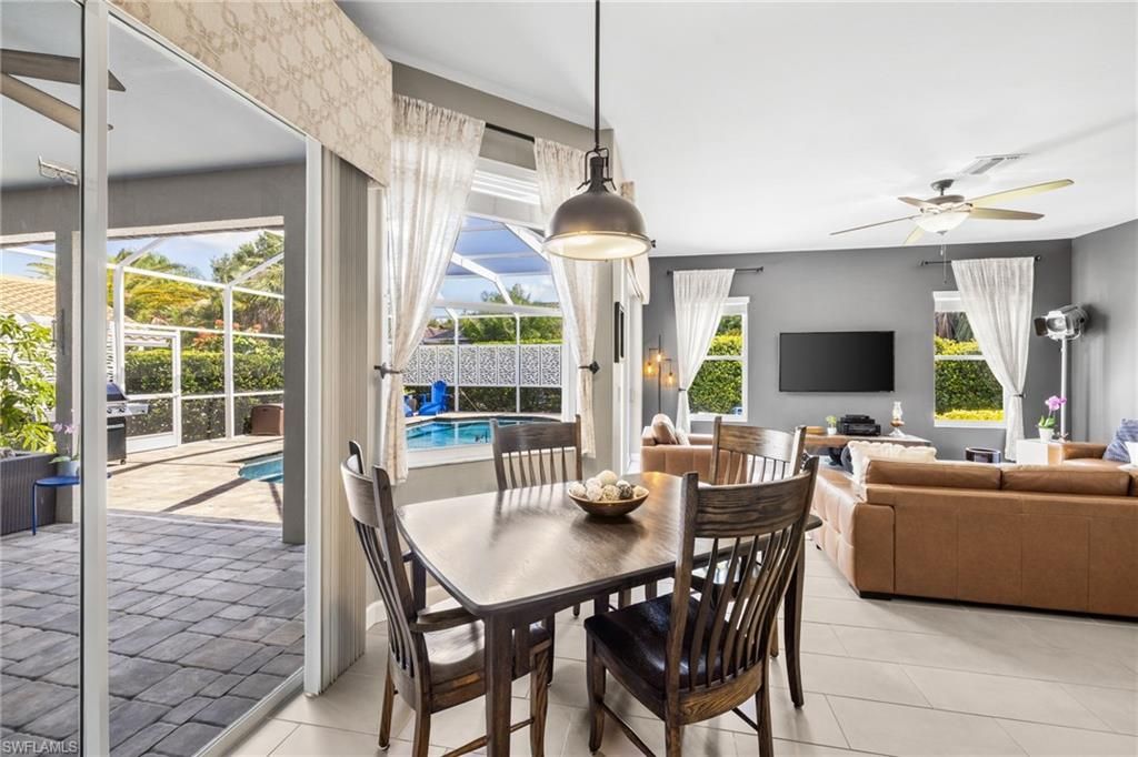 Dining room, Interior, Living room, Pendant Lights, Sun Room