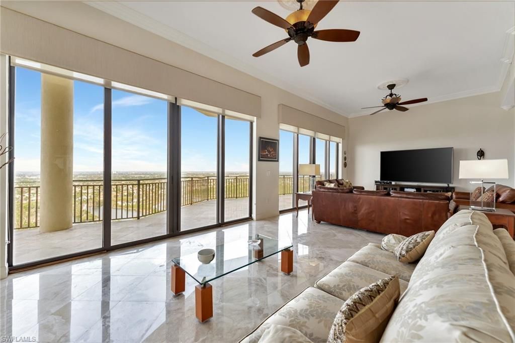 Interior, Living room, Water