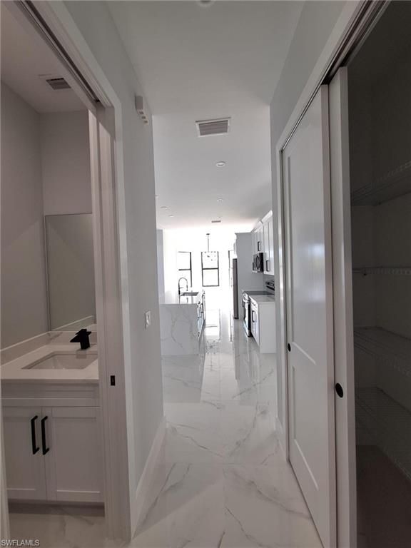 Bathroom, Interior, Marble, Recessed Lighting