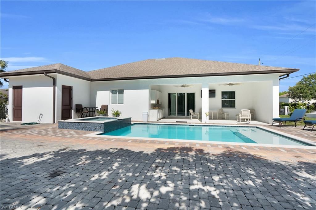 Exterior, Pool