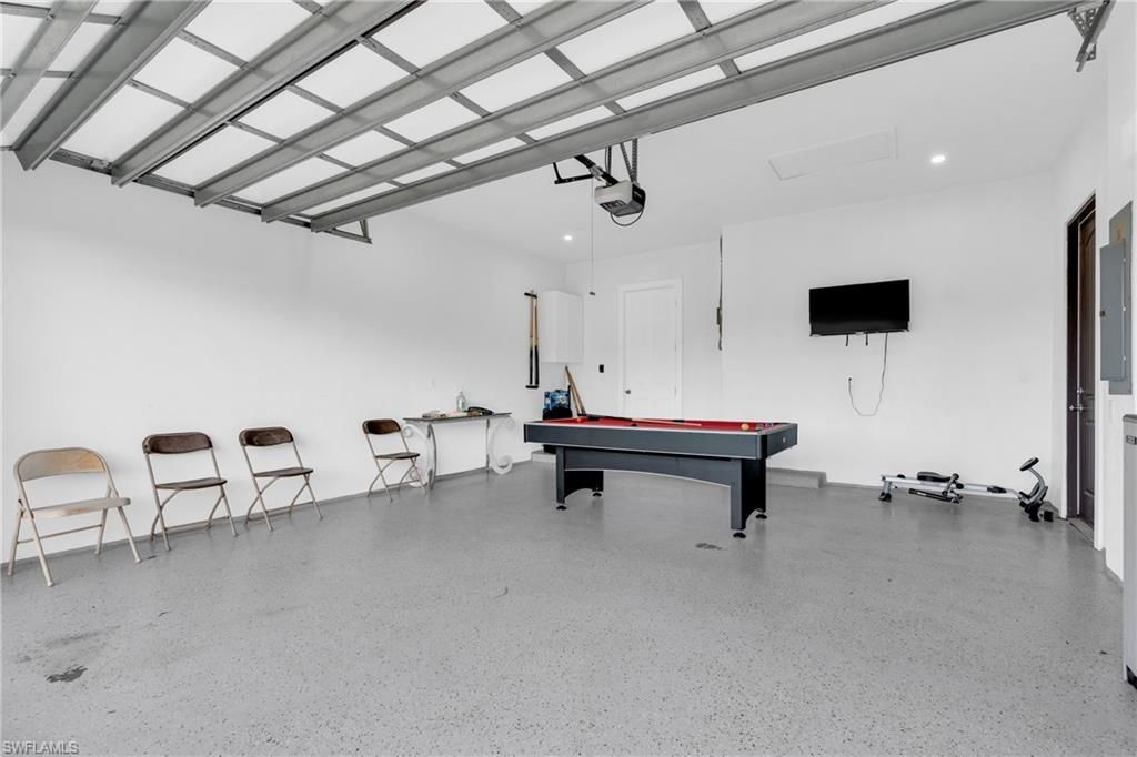 Billiard Table, Fitness Equipment, Game Room, Garage, Interior, Recessed Lighting