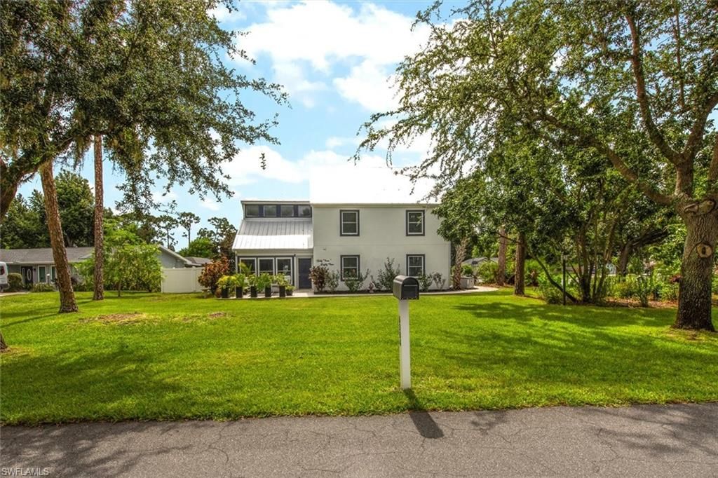 Backyard, Exterior, Facade, Georgian