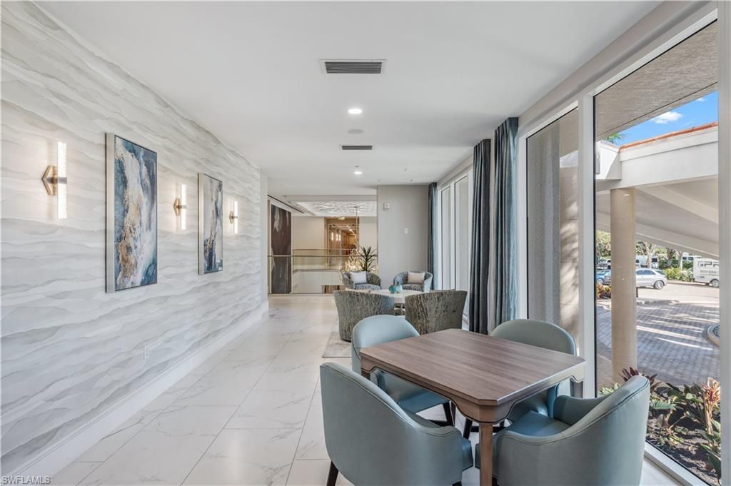 Dining room, Interior, Marble, Recessed Lighting
