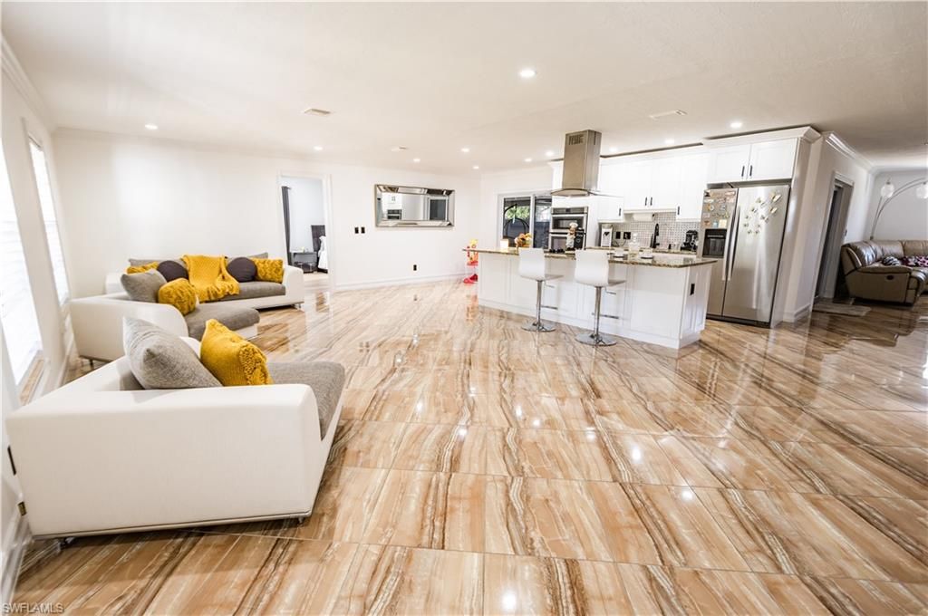 Interior, Kitchen, Living room, Recessed Lighting, Stainless Steel Appliances