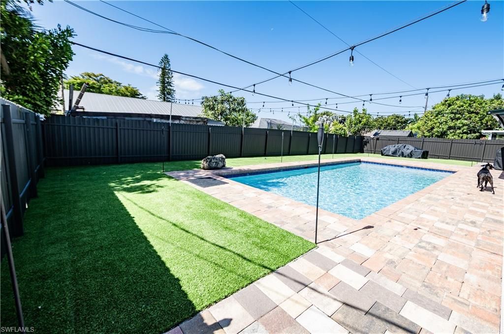 Exterior, Pool