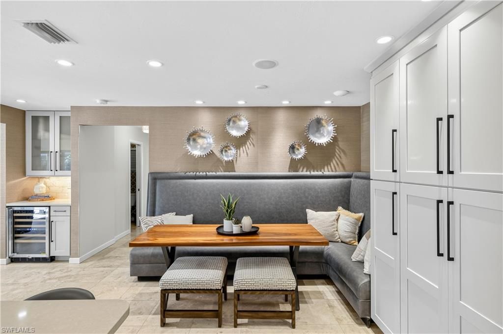 Dining room, Interior, Recessed Lighting