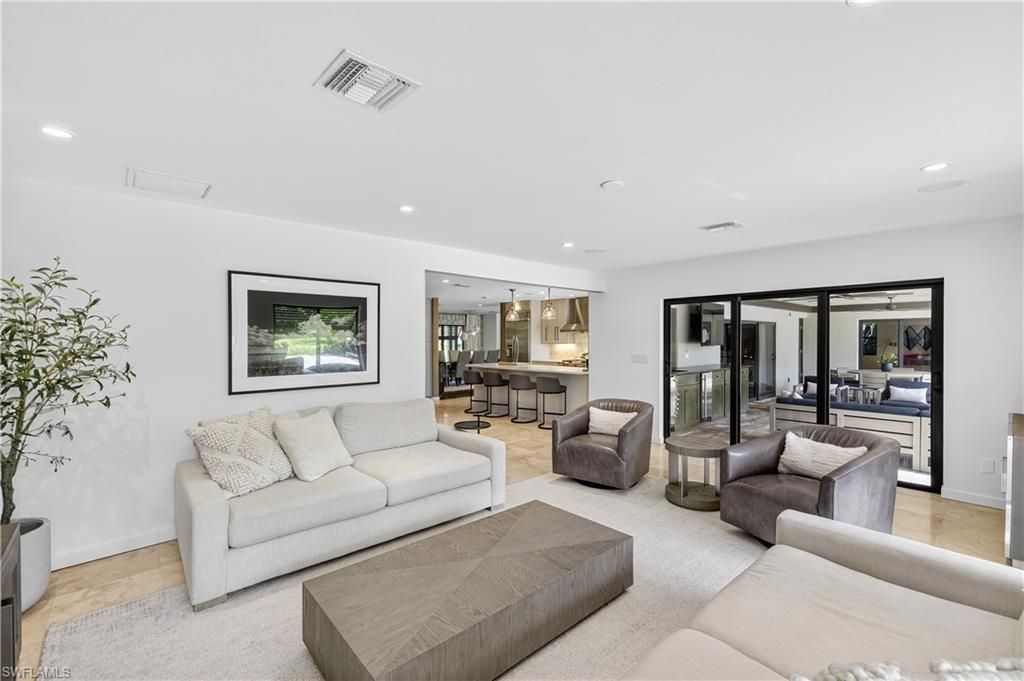 Interior, Kitchen, Living room, Pendant Lights, Recessed Lighting