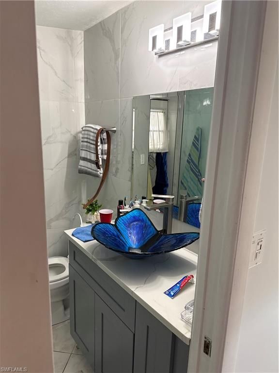 Bathroom, Interior, Marble Walls