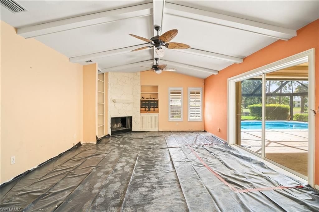 Empty room, Fireplace, Interior