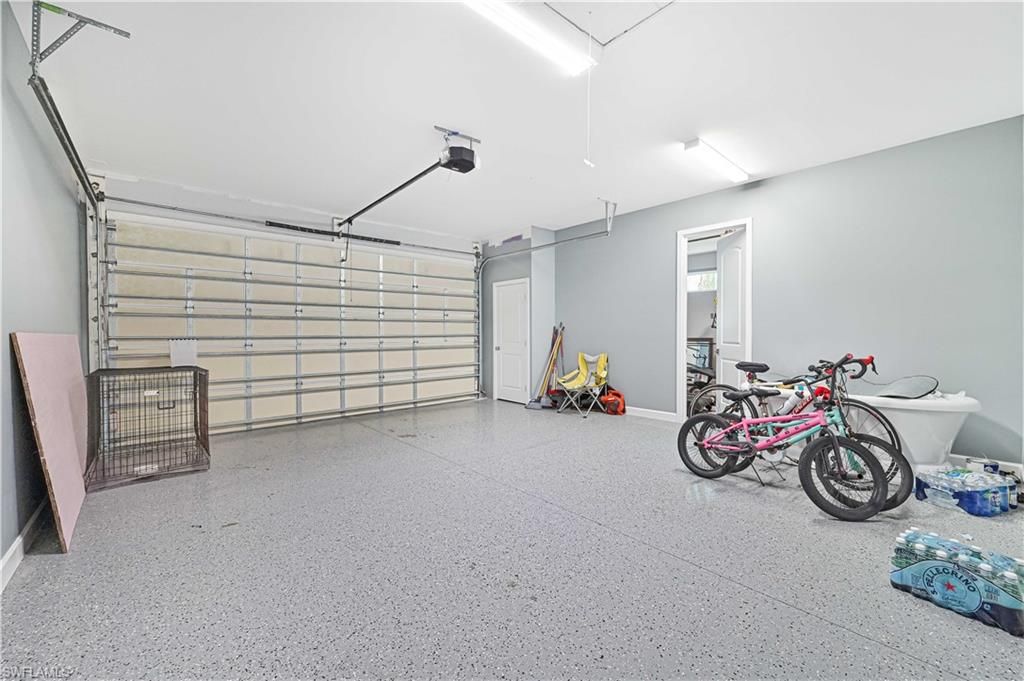 Garage, Interior