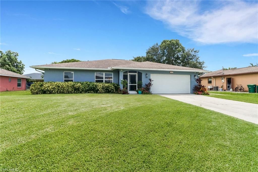 Attached, Backyard, Exterior, Facade, Ranch