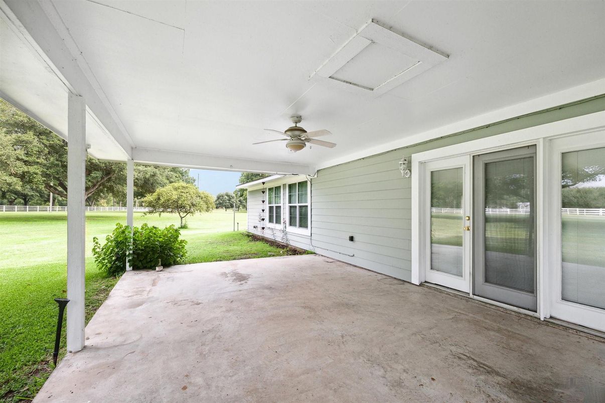Exterior, Sun Room