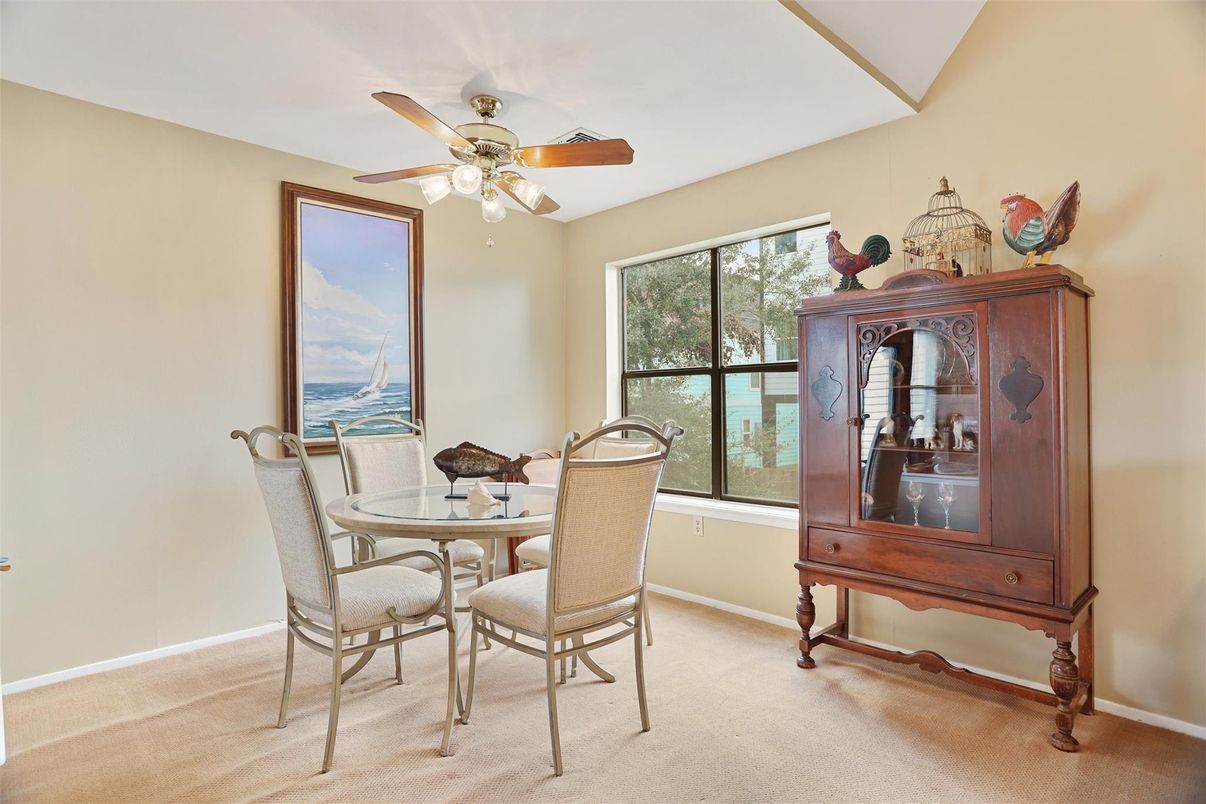 Dining room, Interior