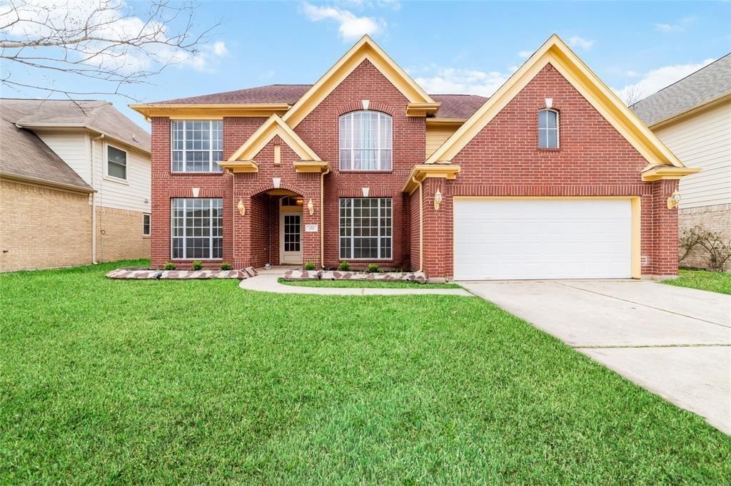 Attached, Exterior, Facade, Brick Facade, Brick Traditional