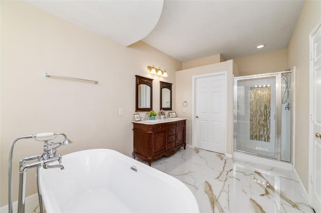 Bathroom, Dual Sink Vanities, Free Standing Baths, Glass Shower, Interior, Marble, Recessed Lighting
