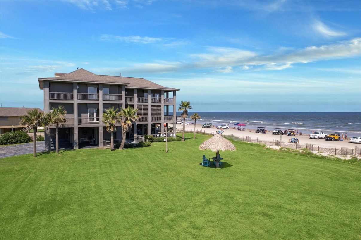 Backyard, Exterior, Water