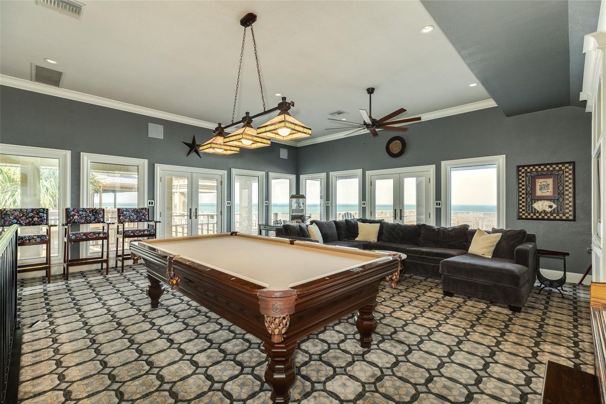 Billiard Table, Game Room, Interior, Living room, Pendant Lights, Recessed Lighting, Water