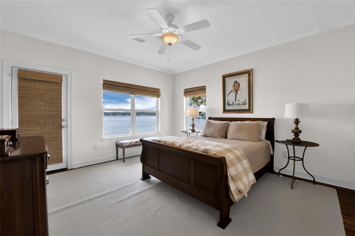 Bedroom, Interior, Water