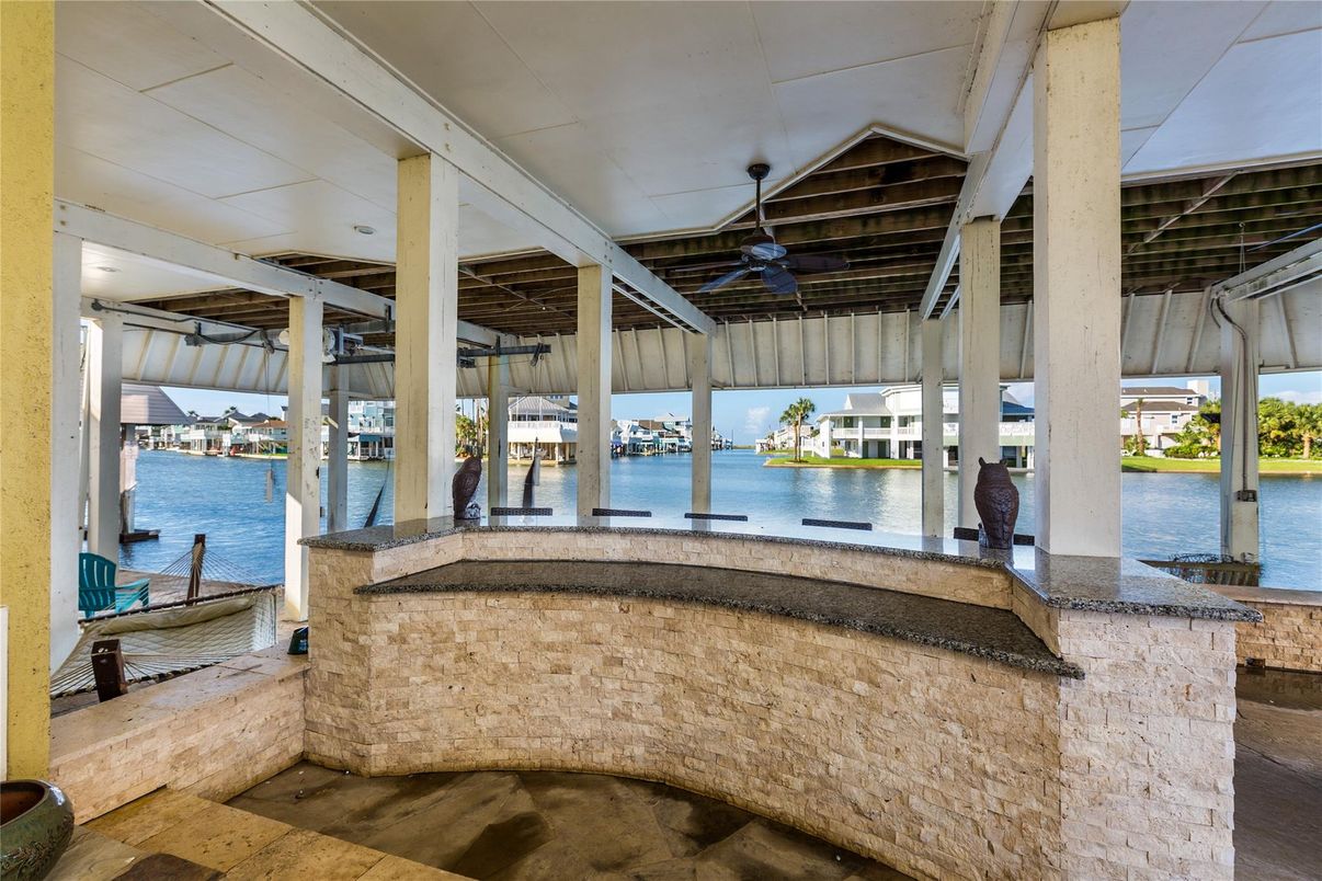 Exterior, Water