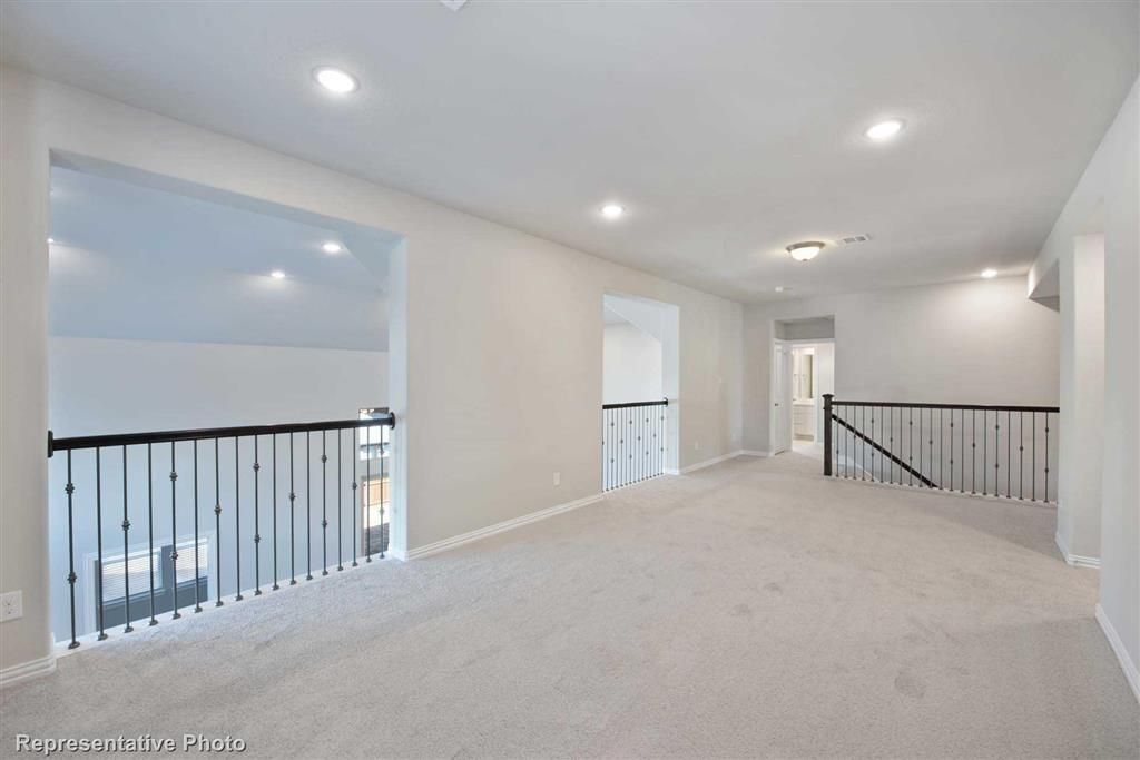 Empty room, Interior, Recessed Lighting