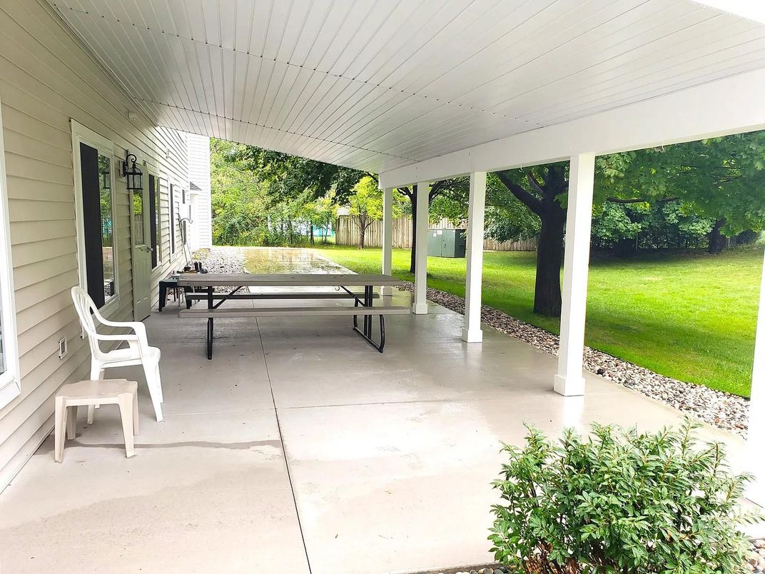 Exterior, Sun Room