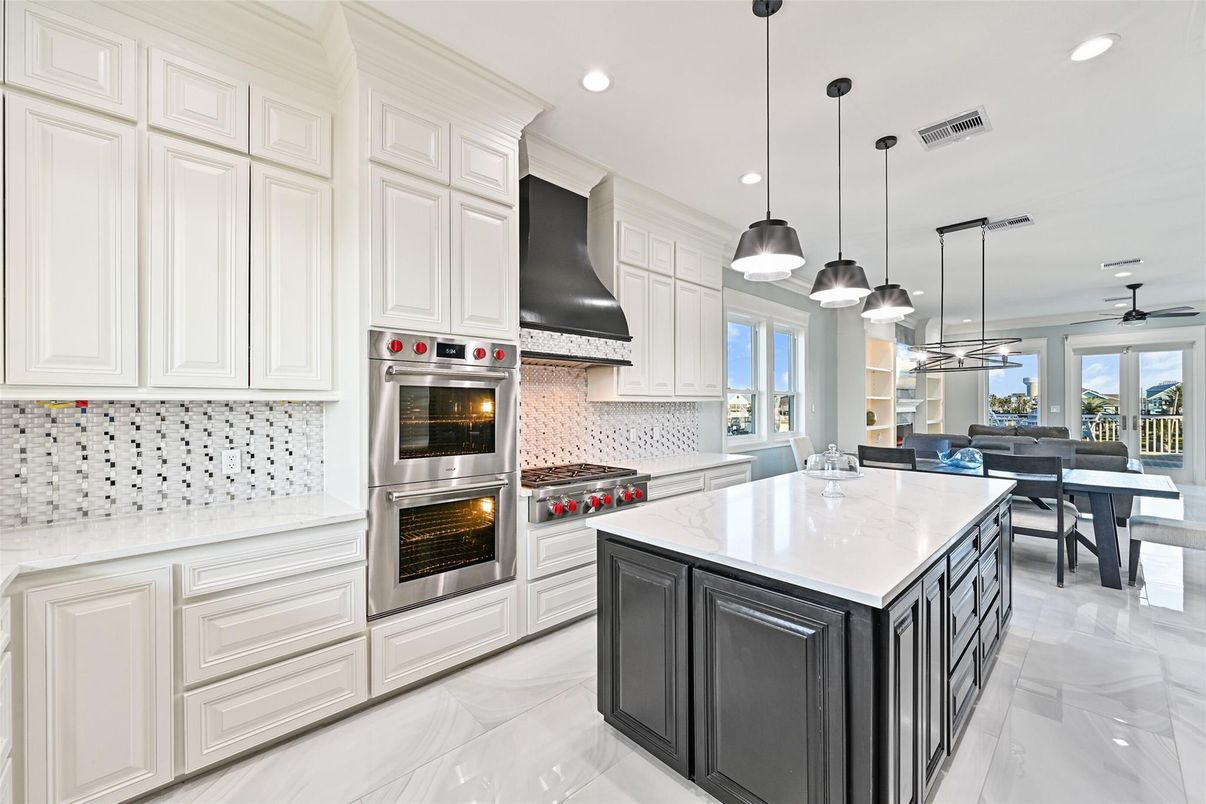 Dining room, Interior, Kitchen, Marble, Pendant Lights, Recessed Lighting, Stainless Steel Appliances