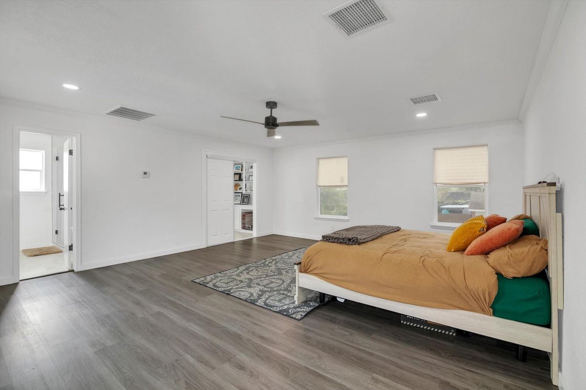Bedroom, Interior, Recessed Lighting, Wood Texture Flooring