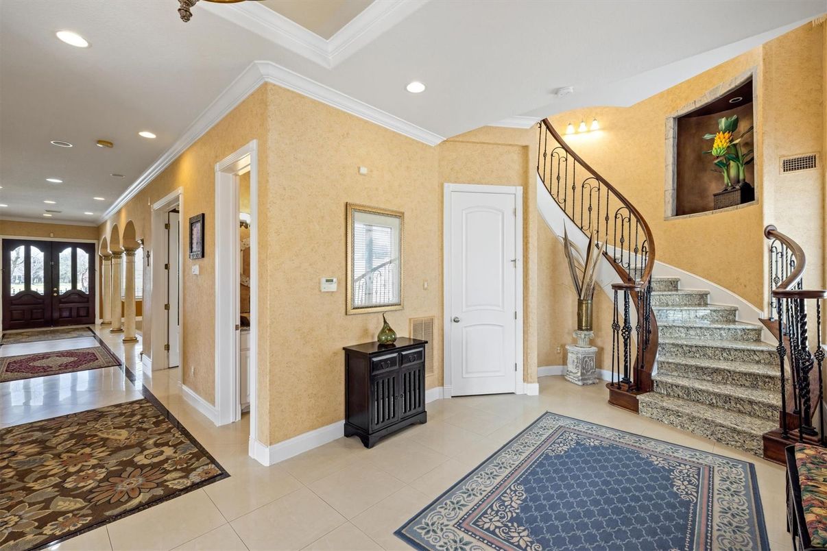 Interior, Recessed Lighting