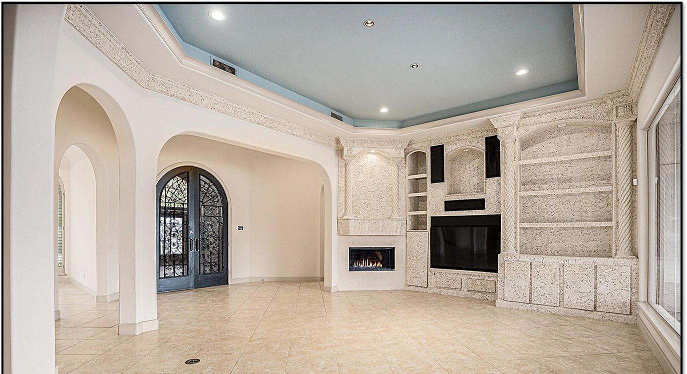 Fireplace, Interior, Recessed Lighting