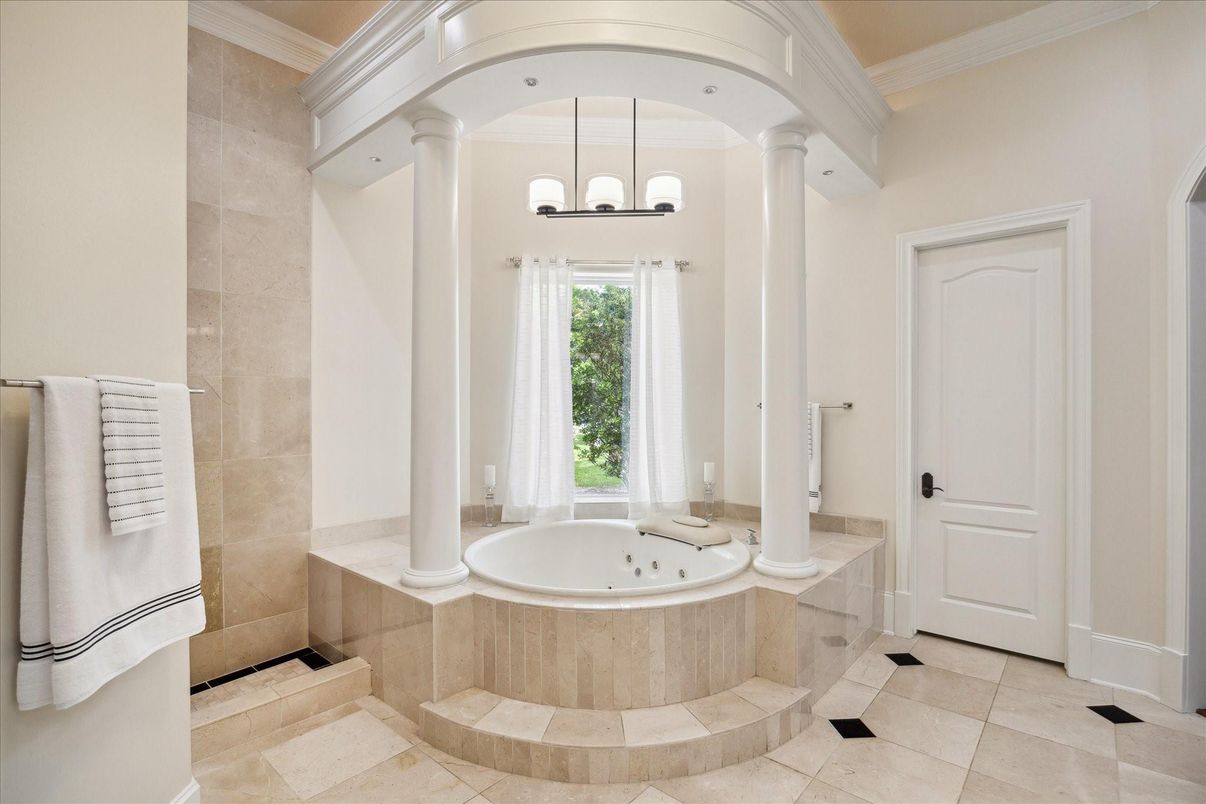 Bathroom, Interior, Pendant Lights