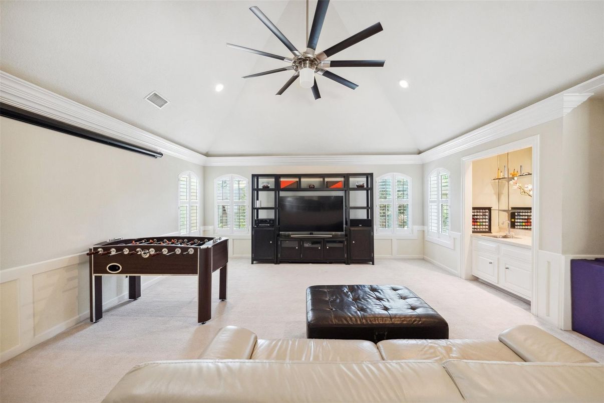 Game Room, Interior, Living room, Recessed Lighting
