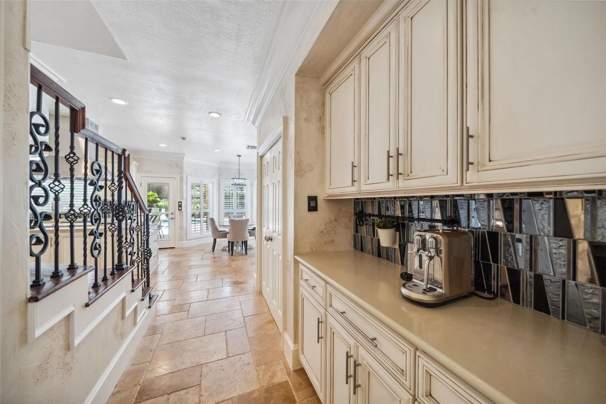 Chandelier, Dining room, Interior, Pendant Lights, Recessed Lighting