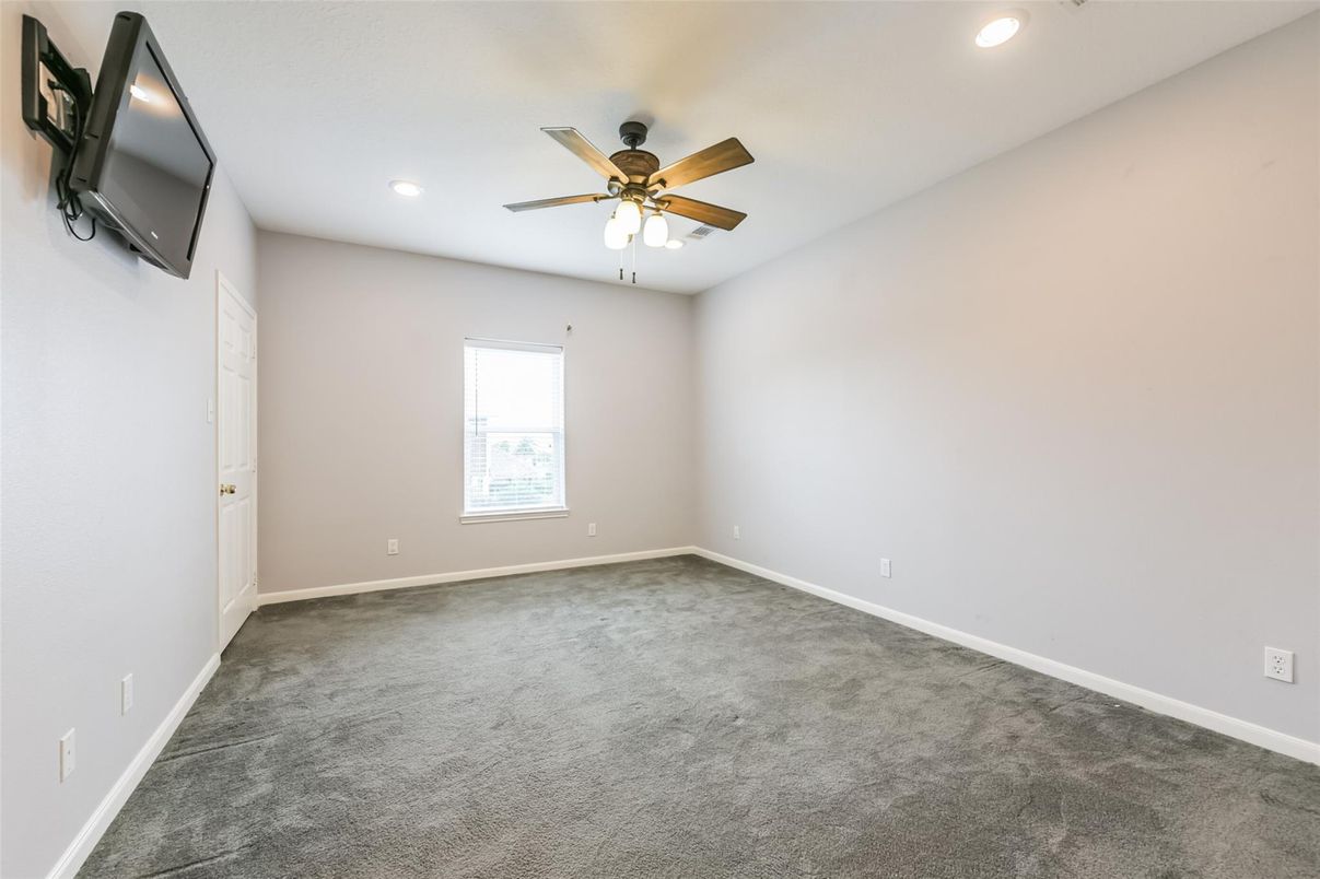 Empty room, Interior, Recessed Lighting