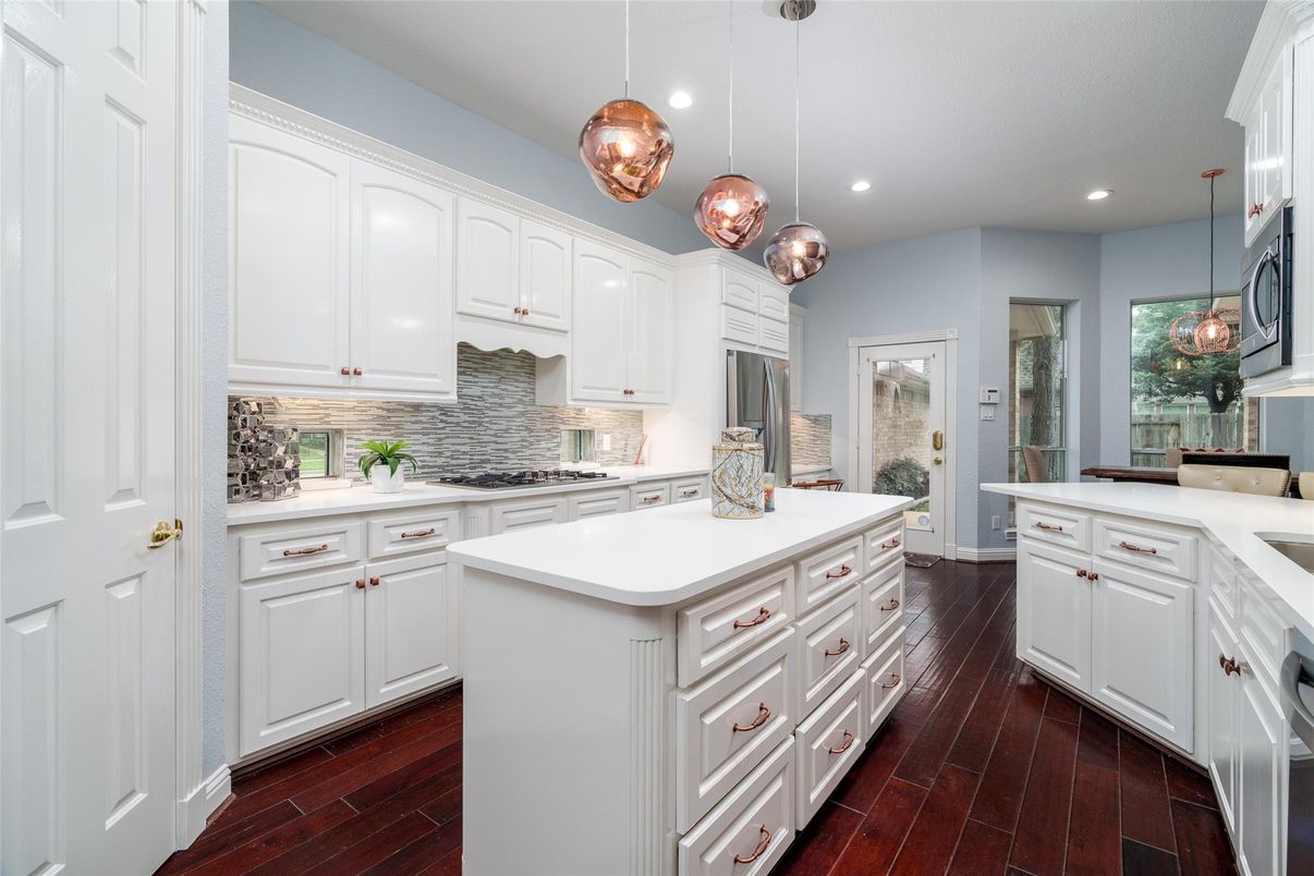 Interior, Kitchen, Pendant Lights, Recessed Lighting, Wood Texture Flooring