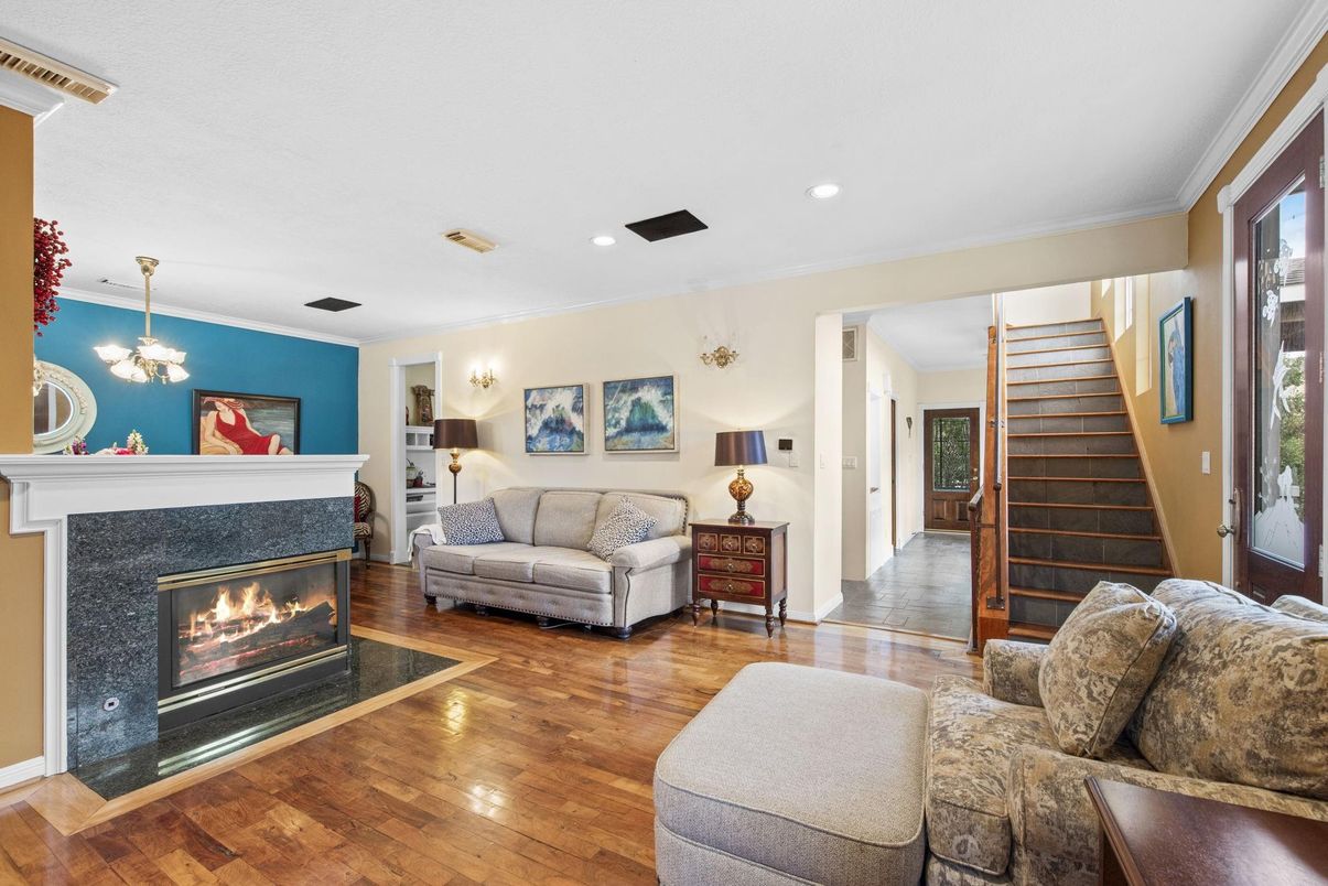 Fireplace, Interior, Living room, Pendant Lights, Recessed Lighting, Wood Texture Flooring