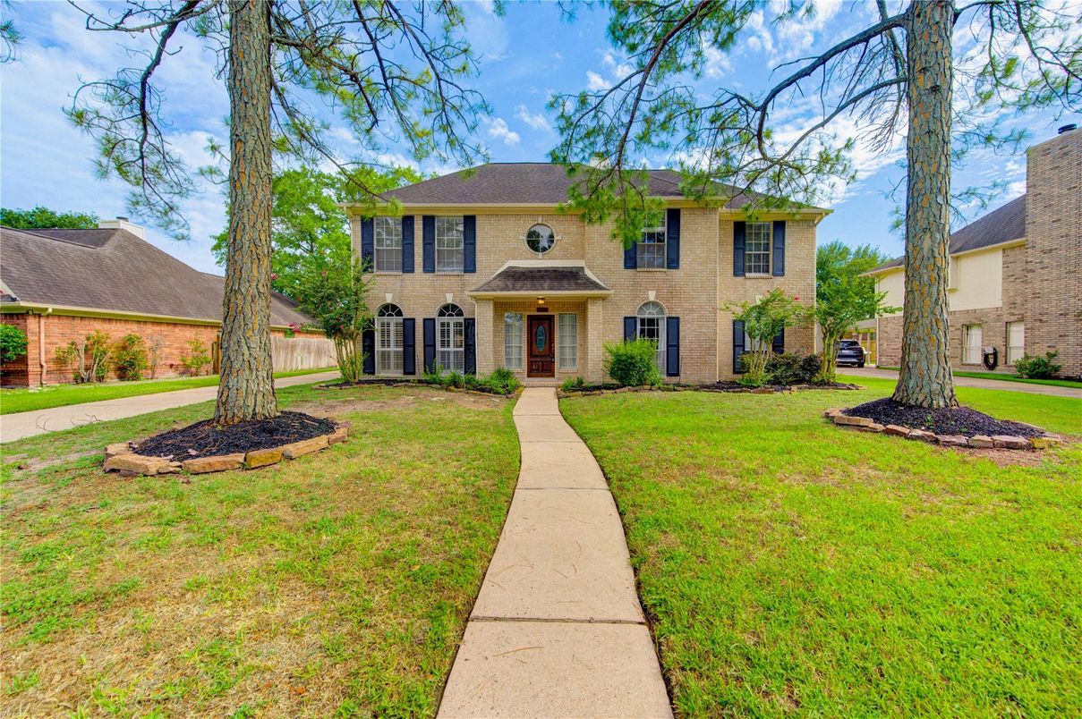 Backyard, Exterior, Facade, Georgian