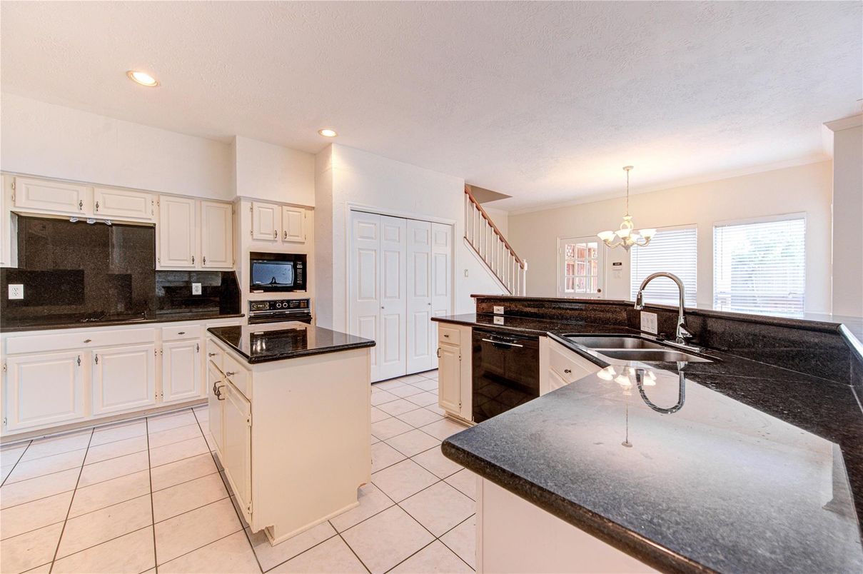 Chandelier, Interior, Kitchen, Recessed Lighting