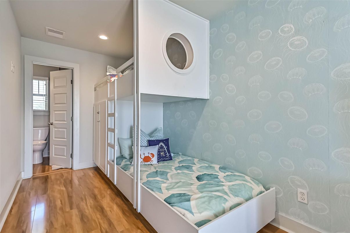 Bathroom, Bedroom, Interior, Recessed Lighting, Wood Texture Flooring