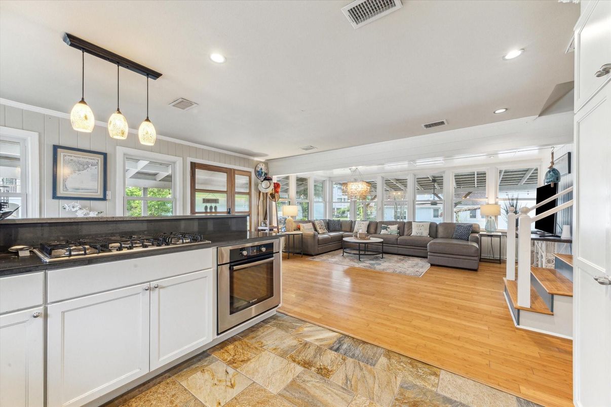 Interior, Kitchen, Living room, Pendant Lights, Recessed Lighting, Wood Texture Flooring